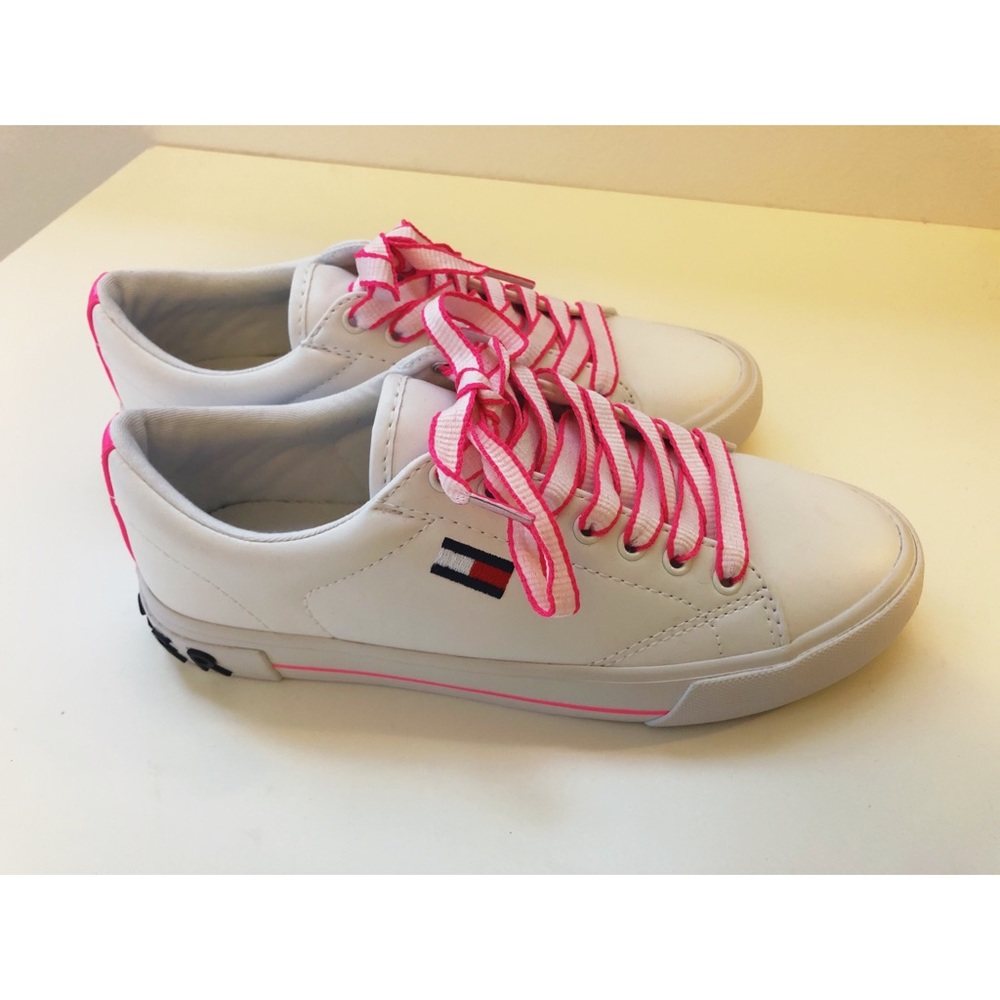Tommy Hilfiger💕Flint 2 Sneakers